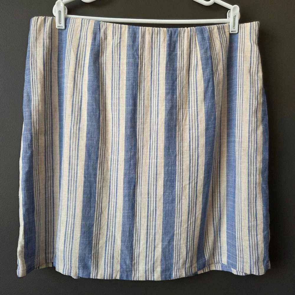 Torrid Women Blue Beige‎ Striped Linen Blend Elastic Back Mini Skirt Size 2 Plus